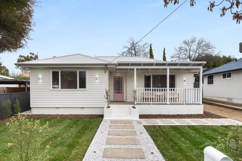 Beautiful Burrendong - Fresh Bright & Welcoming House in Orange