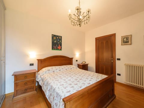 Apartment Le Rose di Rosanna by Interhome Apartment in Baveno