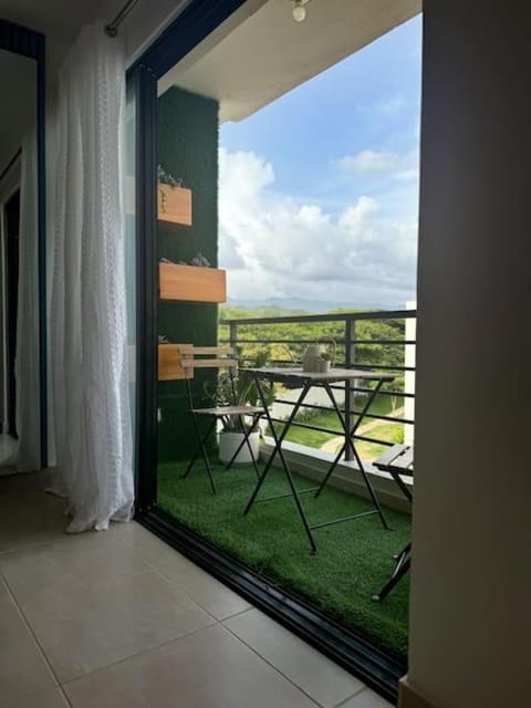 Natural landscape, View (from property/room), Balcony/Terrace