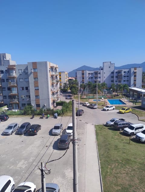 Apartamento em vargem pequena com piscina e estacionamento Apartment in Rio de Janeiro