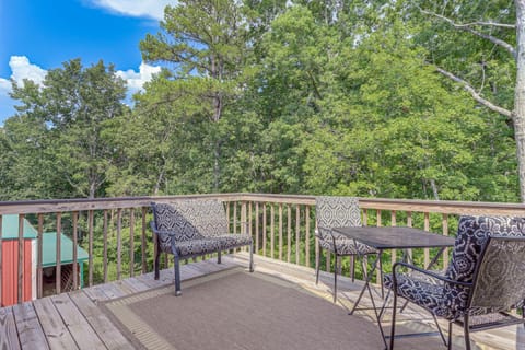 Lake Allatoona Area Studio with 2 Decks and Farm Views Apartment in Cartersville