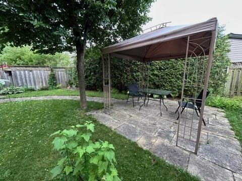 Property building, Patio, Garden, Dining area