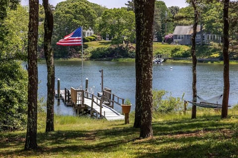 Grand View Getaway House in West Dennis