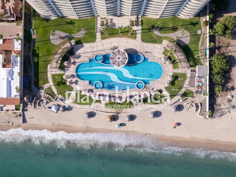 Property building, Bird's eye view, Beach, Sea view, sunbed