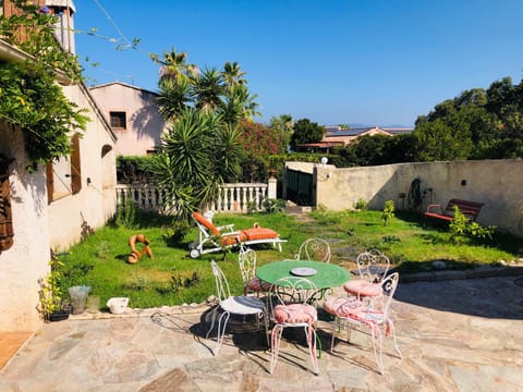 Property building, Patio, Day, Garden view