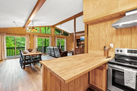 Living room, Dining area