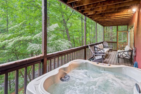 Hot Tub, Balcony/Terrace