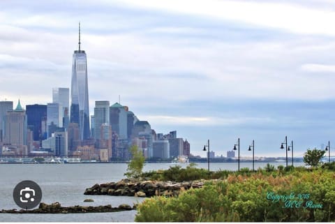 City view, River view