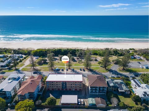 Property building, Neighbourhood, Bird's eye view, Beach, Sea view, Location