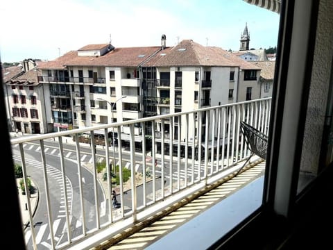 Property building, Day, View (from property/room), Balcony/Terrace, City view