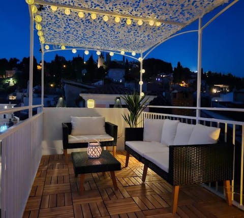 View (from property/room), Balcony/Terrace, Seating area