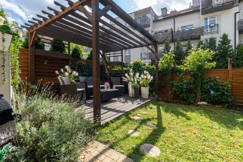 Patio, Garden, Garden view