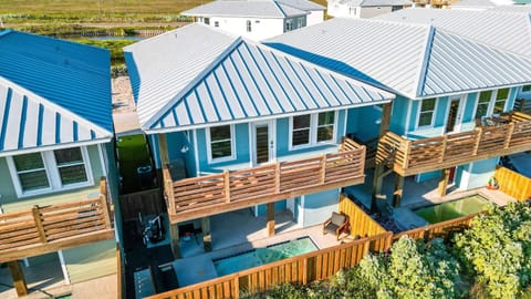 Property building, Balcony/Terrace