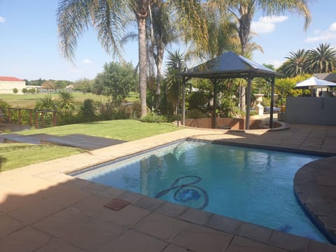 Westlake county estate House in Gauteng