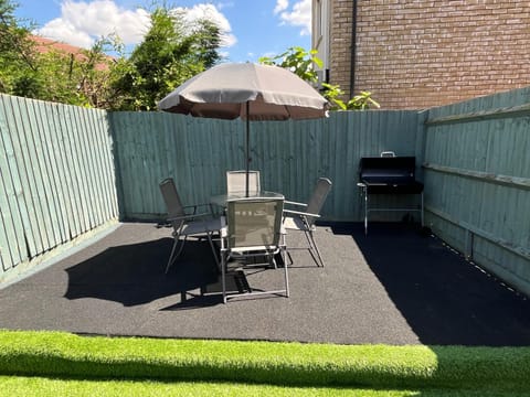 Garden, Balcony/Terrace