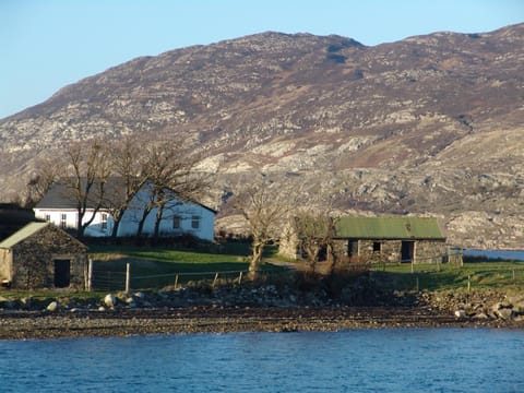 Property building, Natural landscape, Mountain view