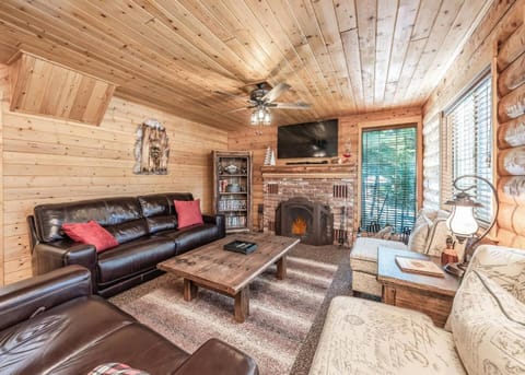 The Stew Cabin-quintessential Cabin In The Woods! House in Shaver Lake