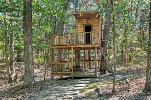 Lakefront Timberline Chalet Chalet in Innsbrook