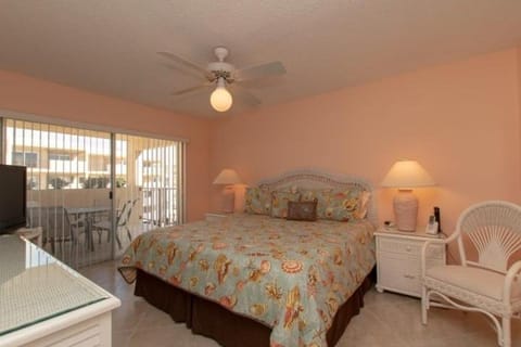 Beautiful condo with panoramic views of the Atlantic Ocean, condo Apartamento in Upper Matecumbe Key