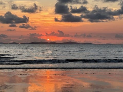 Day, Natural landscape, Beach, Sea view, Sunrise