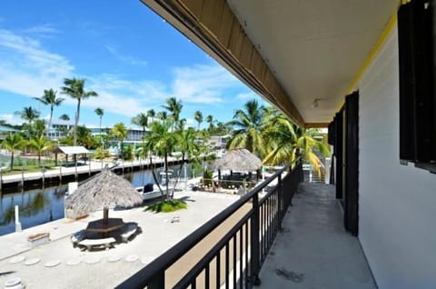 Beautiful 2 bedroom with Boat Slip home Haus in Lower Matecumbe Key