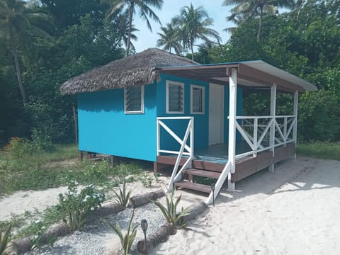 Turtle Beach Bungalow Villa in Shefa Province, Vanuatu