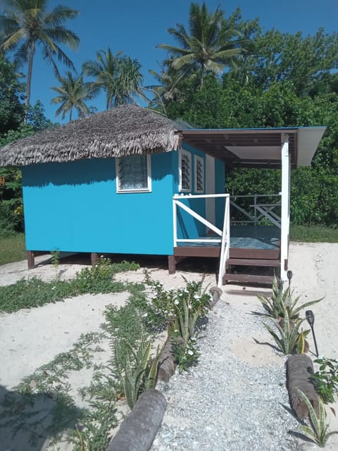 Turtle Beach Bungalow Villa in Shefa Province, Vanuatu