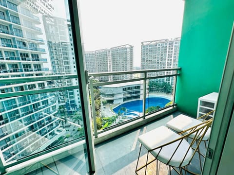 Balcony/Terrace, Pool view