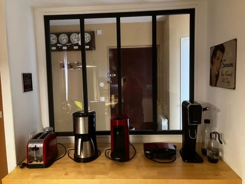 Coffee/tea facilities, Kitchen or kitchenette