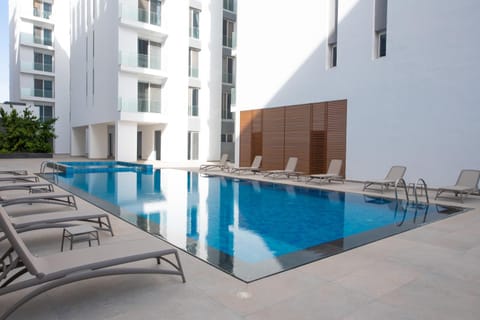 Swimming pool, Swimming pool, Open Air Bath, sunbed