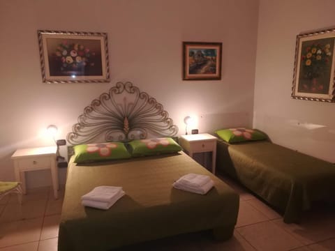 affitta camere" Nonna Paola" Bed and Breakfast in Province of Taranto