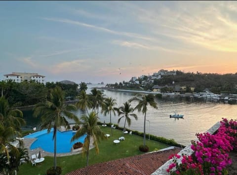 Garden, Lake view, Sea view, Swimming pool