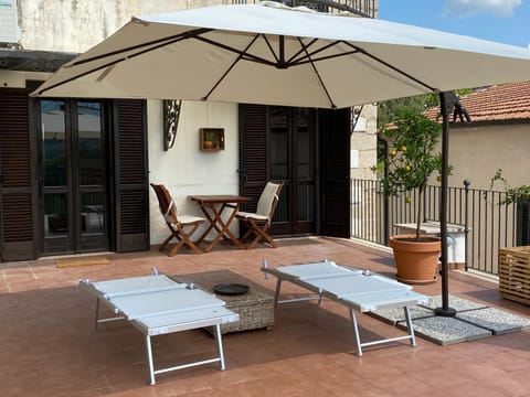 Patio, Balcony/Terrace, Balcony/Terrace, sunbed