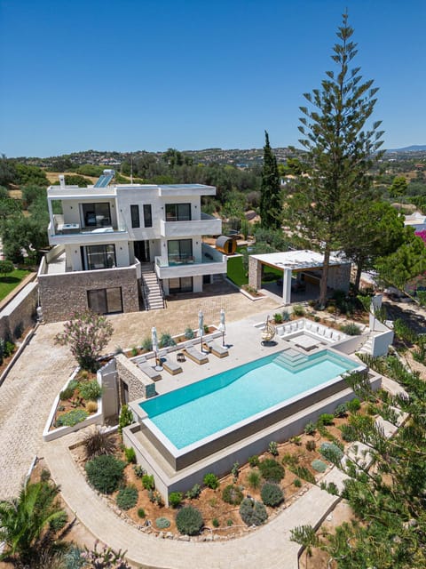 Property building, Day, Natural landscape, Swimming pool