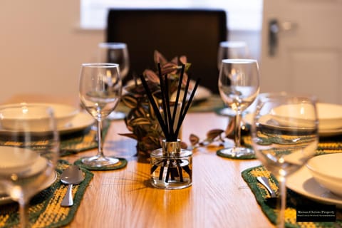 Decorative detail, Dining area