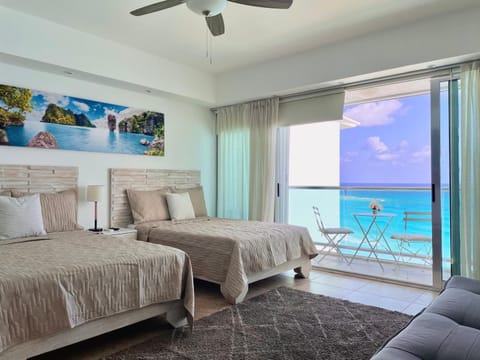 Bed, Photo of the whole room, Bedroom, Sea view