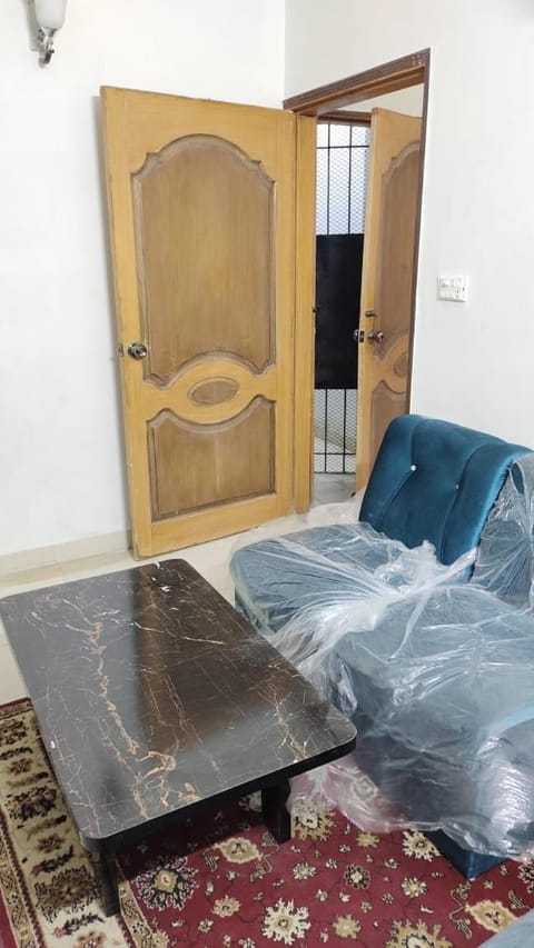 Ali Guest house Apartment in Karachi