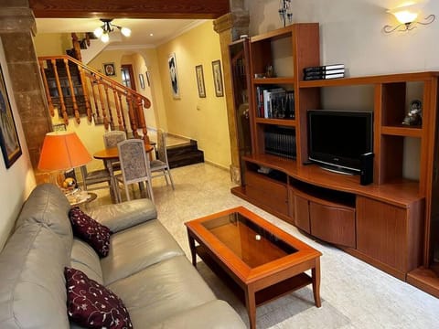 TV and multimedia, Living room, Seating area