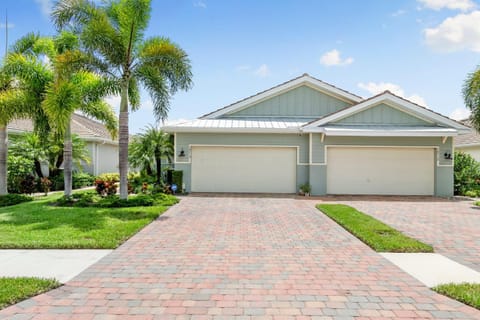 Pool House Villa in Naples Reserve Villa in Collier County