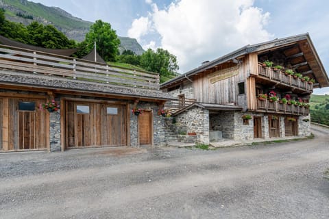 Gite Les Clapières Chalet in La Clusaz