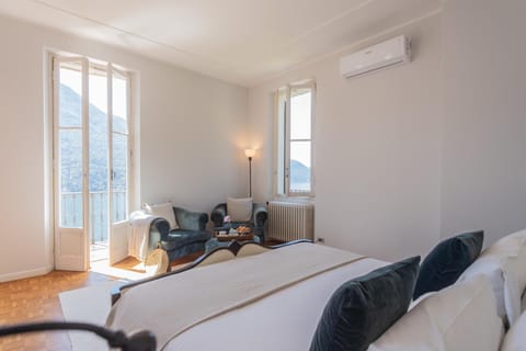 Bed, Photo of the whole room, Bedroom, Lake view, air conditioner