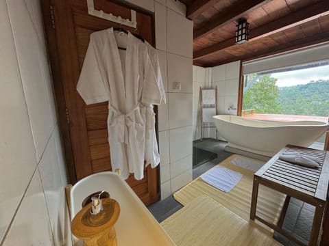 Bathroom, Area and facilities, Bath