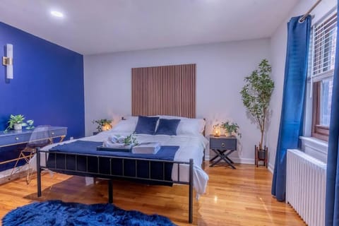 If You Like Navy Blue This is For You, 1 King bed Apartment in Hasbrouck Heights