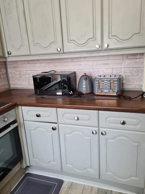 Kitchen or kitchenette, toaster