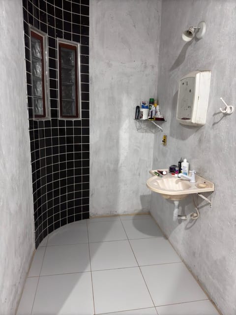 Quartos em casa com piscina e churrasqueira Vacation rental in Fortaleza