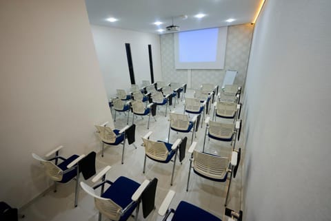 Meeting/conference room