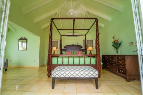 Sugar Bay House - Welcome 6 Bedrooms 5.5 Bathrooms Private Pool Caribbean Sea Views Villa in St. Croix