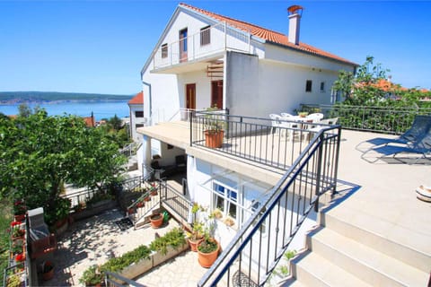 Property building, Balcony/Terrace, Sea view