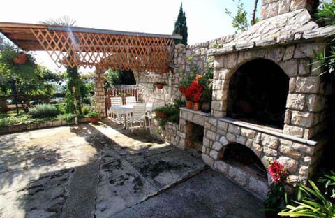 BBQ facilities, Garden