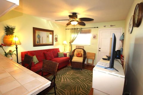 Sunset Cove One Bedroom in Treasure Island, Short House in Sunset Beach